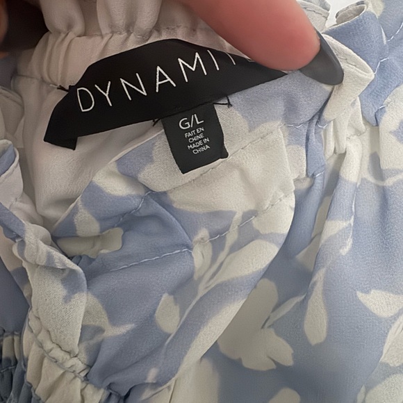 DYNAMITE dress - Picture 2 of 4